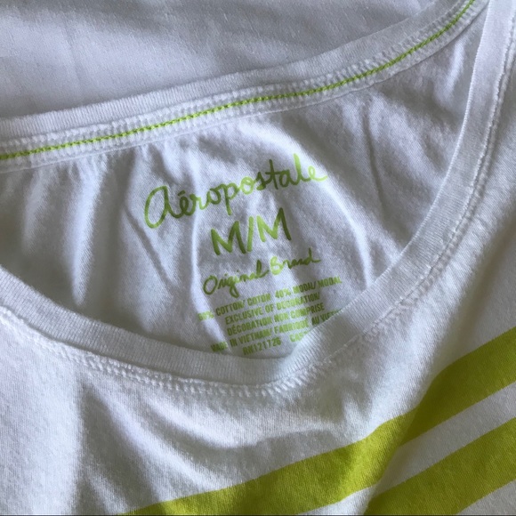 Striped Crop Top - Picture 3 of 5